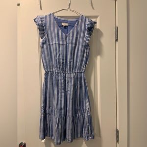 LOFT | V-Neck Light and Flowy Dress